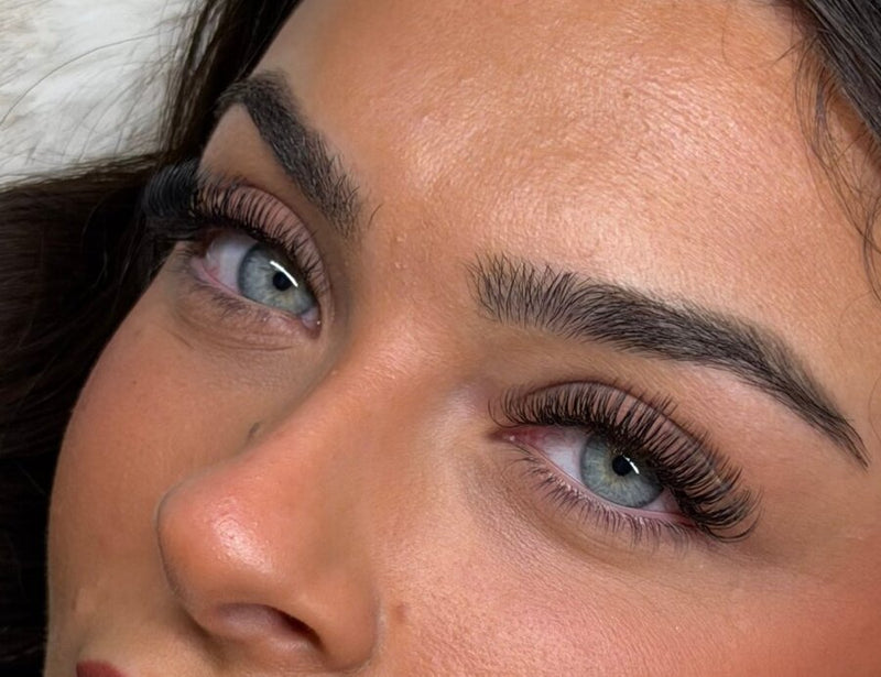 Double Classic lash extensions by Lashes By Hols